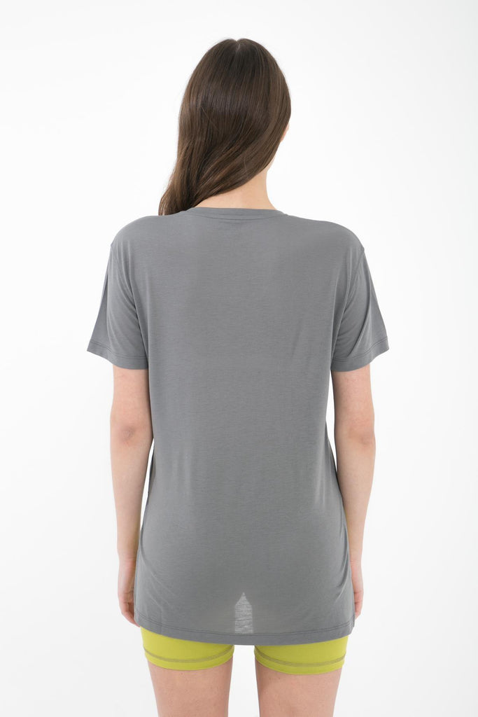 Kısa Kollu T-Shirt, V Yaka Yandan Yırtmaçlı - Boel