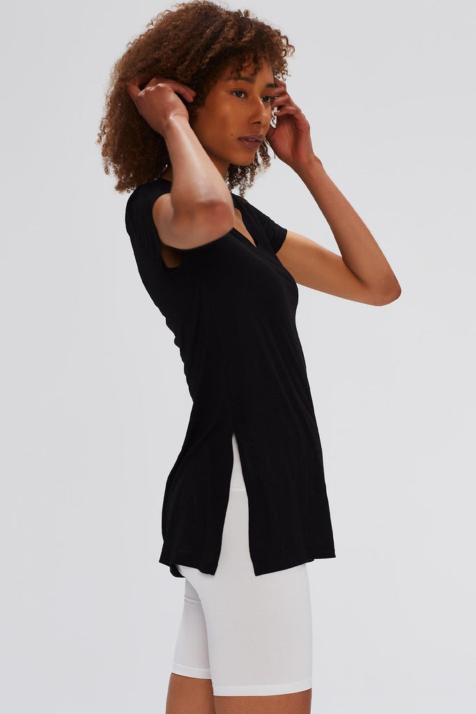 Örme T-Shirt, V Yaka Yırtmaçlı Rahat Kesim - Paloma